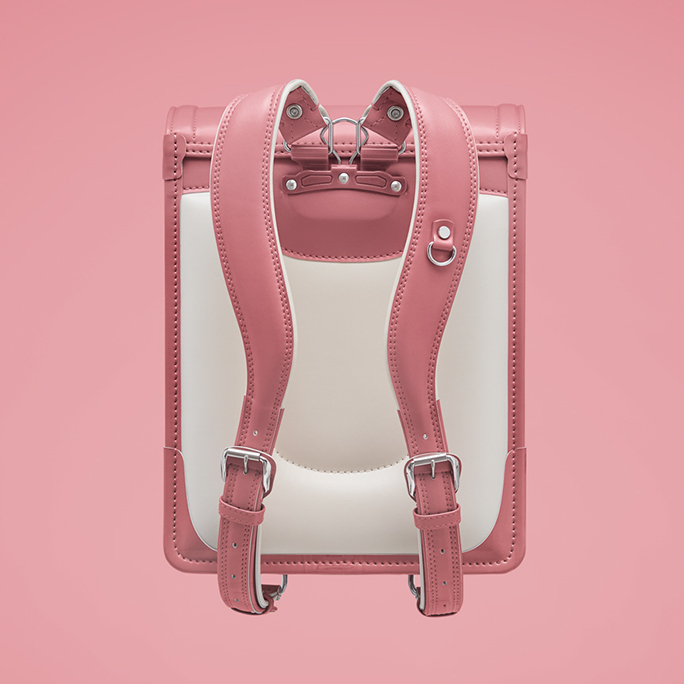 さくら｜ataraは、子どものきもちのリズムを色で表現したランドセルです。