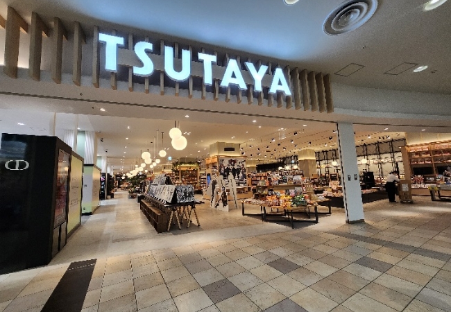 TSUTAYA レイクタウン