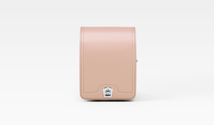 6年後の「自分」にも似合うピンクを。アタラの「ひらひら」なら成長してもずっと好きが続く。